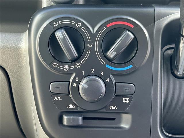 最大2,000項目にもおよぶ徹底的な検査を行い、車両の内外装・骨格部のダメージを詳細に把握しています。年間約20万台・累計300万台の買取実績で積み重ねたガリバーグループ店舗の検査精度をご提供しています！