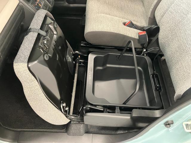 ■容量たっぷりでとっても使える助手席シートアンダーボックス★取り外してバケツのように持ち運びすることも可能です♪