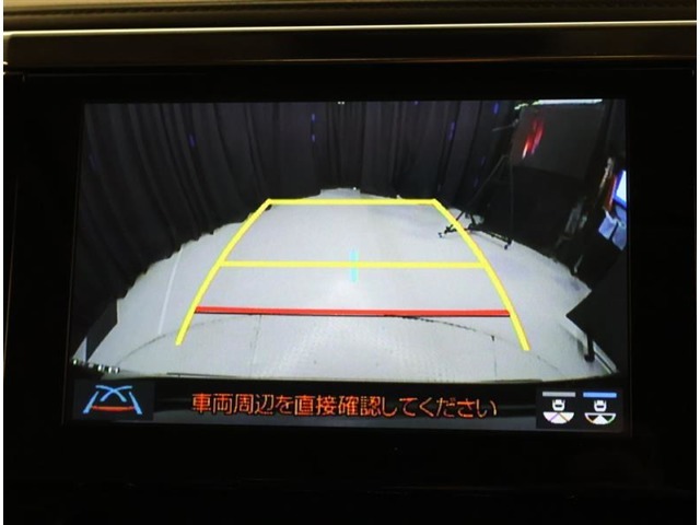 ■□バックモニター装備□■　車庫入れの苦手な方にも安心できる装備です！！