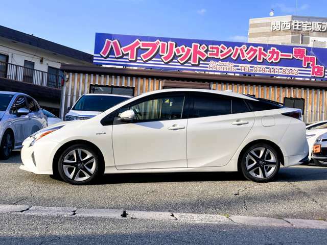 当店のお車は全車安心保証付！！指定工場、板金工場完備しています！！