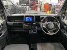 ☆販売はもちろんのこと、買取・板金・車検・日常のメンテナンスから修理や保険等幅広くご相談に応じます☆お気軽にスタッフまで☆