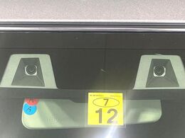 【スズキ　セーフティサポート】走行中に前方の車両等を認識し、衝突しそうな時は警報とブレーキで衝突回避と被害軽減をアシスト。より安全にドライブをお楽しみいただけます。