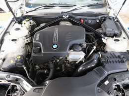 エンジン型式N20B20A出力184ps(135kW)/5000rpm　最大トルク27.5kg・m(270N・m)/1250～4500rpm　直列4気筒DOHCターボ