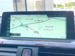 ●BMW純正ナビ:一体感のあるナビは、高級感ある車内を演出してくれます。Bluetooth再生などオーディオ機能も充実しておりますので、運転もより楽しめます♪