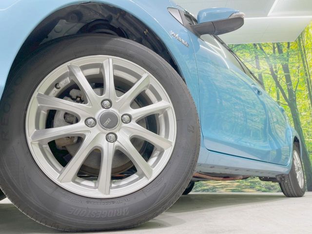 【15インチアルミホイール】外観にマッチしたアルミホイールを装着しております。各種アルミホイールや、スタッドレスタイヤも取扱いしております。是非ご相談ください♪