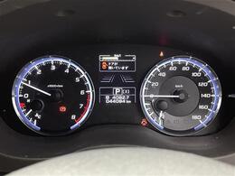 【スピードメーター】メーターがシンプルで見やすく運転しやすいですね！