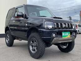 お車の車検・オイル交換・修理・鈑金塗装・ガラス修理・デントリペア・ボディコーティングなども幅広く対応しております。その際は無料で代車を貸し出し致します。車の事は何でもお任せください！