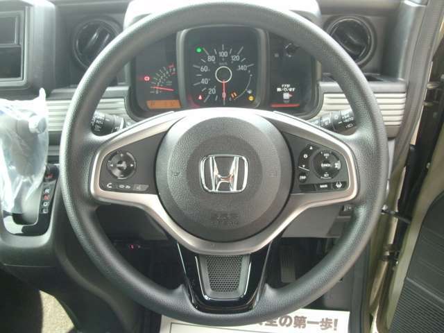 フリーダイヤルもご用意致しております。気になる車があればこちらへご連絡ください。　フリーダイヤル0078-6002-410995お問合せをお待ち致しております。