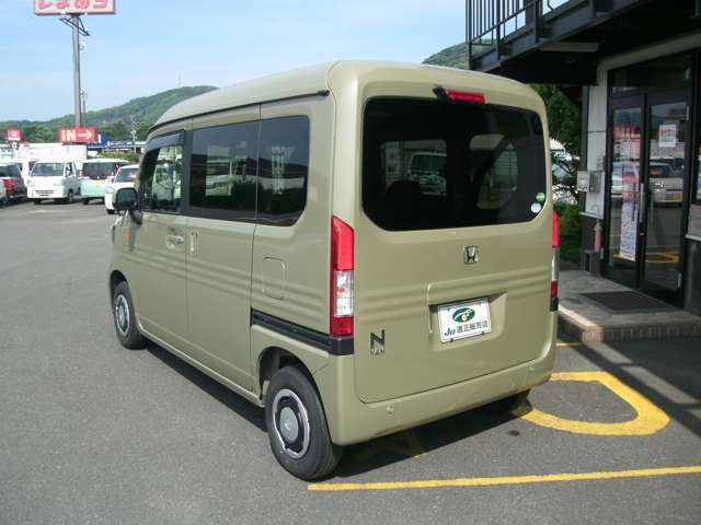 フリーダイヤルもご用意致しております。気になる車があればこちらへご連絡ください。　フリーダイヤル0078-6002-410995お問合せをお待ち致しております。