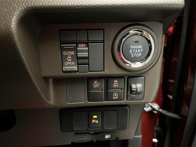 ★自動車保険もお任せ★　保険の専門店【保険のはなこ】には専門の知識を持ったスタッフとあいおいニッセイ同和損保・東京海上日動保険・損害保険ジャパンの3社取り扱いで任意保険もお気軽にご相談ください！！