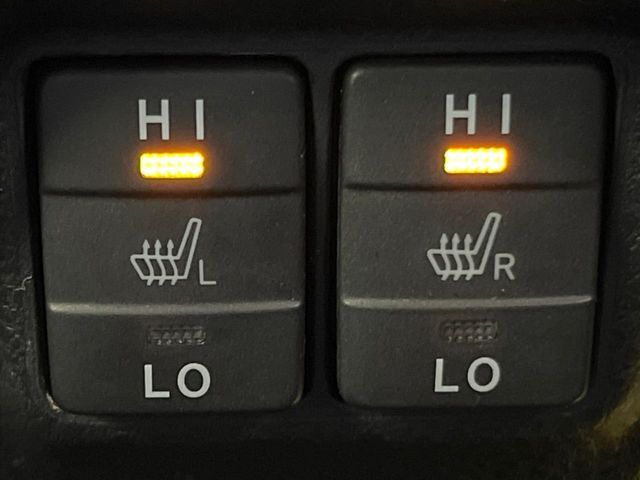 【シートヒーター】寒い日に重宝するシートヒーター！エアコンより早く温まってくれるので寒がりの人も安心ですね♪エアコンの温風は乾燥するから苦手、という方にもをおすすめです。