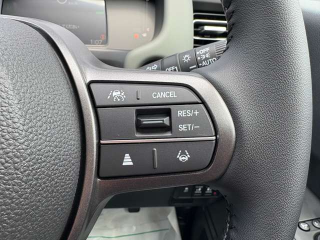 当店はお客様との会話を通じて、ライフスタイルに合ったクルマ購入の実現に尽力します。