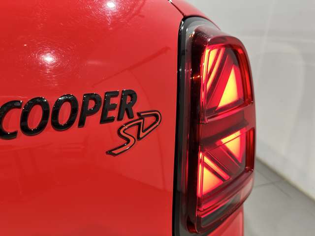 お車のお見積りと合わせてMINI自動車保険のお見積りもご用意致します。