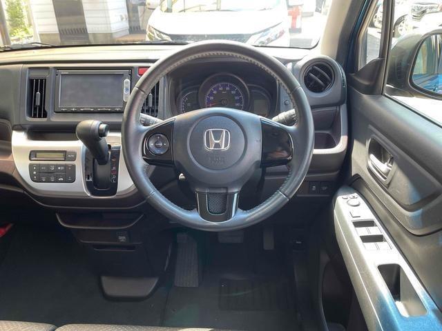 ハンドルの状態が悪いと運転に集中できませんよね。こちらの車、お気軽にお問い合わせください。