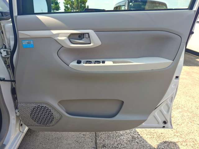 「車が壊れたらどうしたらいいの？」「事故の時ってどうするの？」クルマの事ってわからないことだらけ。でも、カーボならクルマのことはぜ～んぶおまかせ！わからない事があればすぐにカーボにご連絡を！