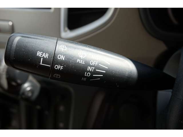 ワイパーレバーです。