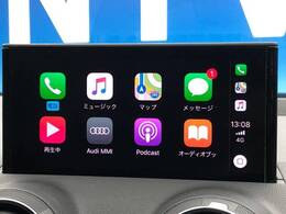 ●Apple　Car　Play：スマホとの有線接続で、ナビ・オーディオ再生などスマホのアプリ機能が画面でも使える便利機能です！