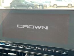 【12.3インチワイドナビ】高級感とインパクトのある大型ワイドナビを装備。各種オーディオ操作はもちろん、横長ワイド画面でのマップ2分割表示など、利便性も高いナビです♪