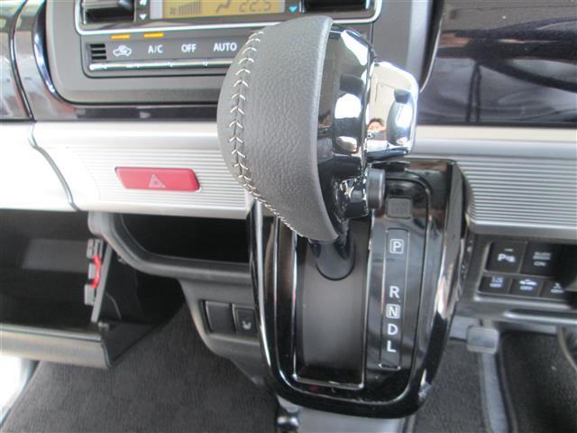 気になる車はすぐにお問い合わせください！画面右側の0066から始まる無料ダイヤルからお問い合わせ下さい！専門スタッフがお車のご質問にお答えいたします！