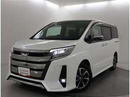 キャンプにもショッピングにもオススメのお車でございます。