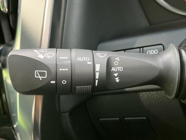 国産車から輸入車まで多様なお客様のニーズのお応えできるように、全国規模で豊富な在庫展開！車のことならWECARSへ！