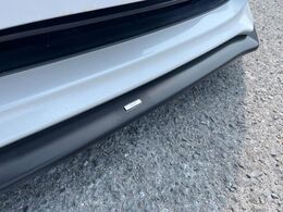 【STIエアロ】人気のSTIエアロを装備！クルマの外観がよりスタイリッシュになり、街中で存在感あふれる1台に♪将来買い替える時にもリセールに影響しやすく、価値ある人気の装備です！