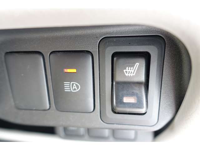 運転席にはシートヒーターを内蔵