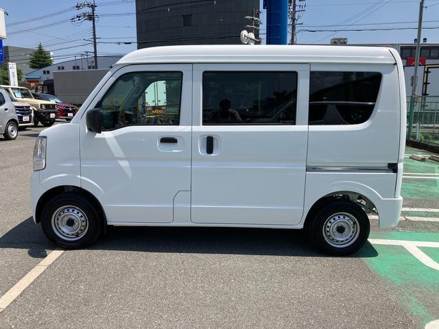 ★　多数の『特選中古車』を取り揃えております！　どんな中古車がいいのか分からない・・・ってお客様にも、ご予算に見合ったお車をご提案させて頂きますので、是非、当店スタッフにご相談してみて下さい！　（^^♪
