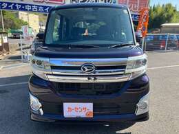 新しく入庫いたしました！当社自慢のお車です。この車のセールスポイントを、写真と説明でアピールしてあります！まずはご覧になって下さい。いろんなところをチェックできますよ♪