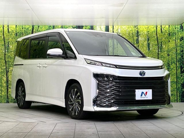 大好評のボディコーティング「弾スプラッシュコート」もご納車までに施工可能。通常のガラスコートと異なる、耐久年数6年の無機質ガラスコーティングが、ボディをキレイな状態に保ってくれます。