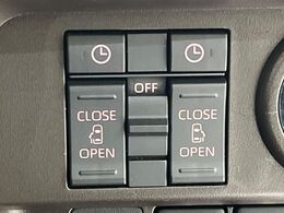 【両側パワースライドドア】スマートキーや運転席のスイッチで後席両側スライドドアの開閉が可能♪電動だから力を入れてドアを開ける必要が無く、小さなお子様でも簡単に開け閉めでき快適です♪