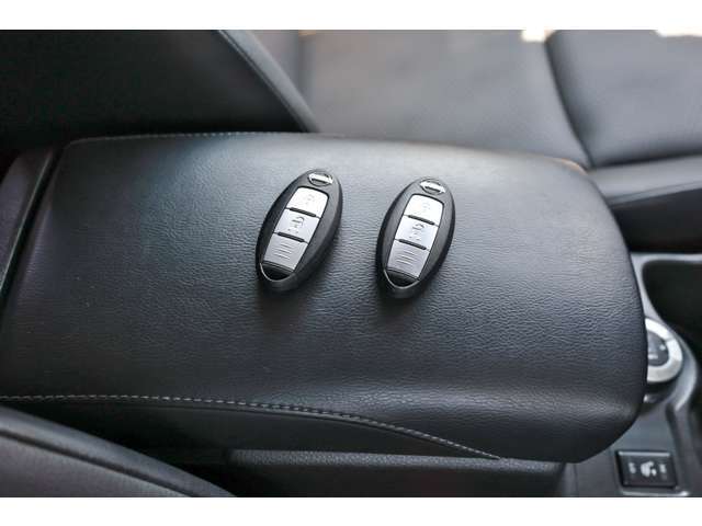 車両入庫後は室内クリーニングと外装ミガキを施します　清潔感のあるお車をご覧くださいませ！