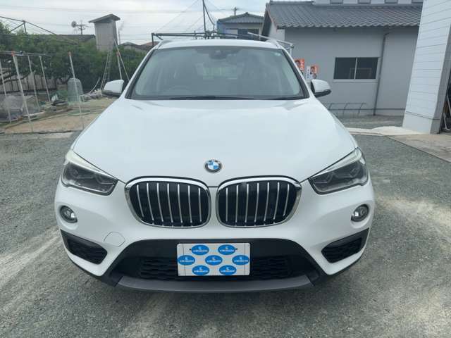 当店では、販売、整備、車検、板金、保険業務を行っております。お車のことならなんでもご相談ください。