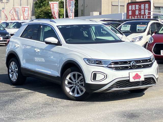 カーチス千葉中央には沢山のクルマがあります。他ではなかなかお目にかかれない、そんなクルマも買取り直販のカーチスだからこそあるんです！お問合せ：0120-50-4190まで！！