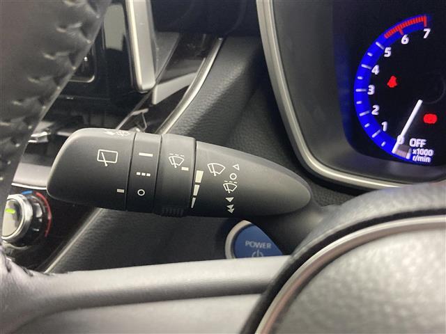 【運転席操作部】快適なドライブを楽しむための機能が装備されています！運転席から触れるので、使いやすいです！除菌プランいれていただくと、さらに清潔で安心していただけます！