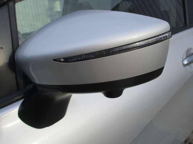 お洒落なウィンカードアミラー