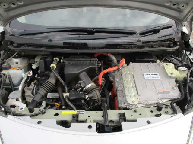 日産資格整備士が責任を持って整備いたします