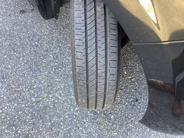 タイヤサイズは155/65R14です！各タイヤメーカー取扱いしております。お買い換えの際もご相談ください。