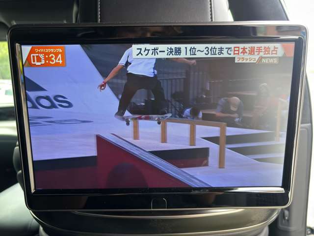 後席モニターが2つも搭載！快適空間を実現しております♪