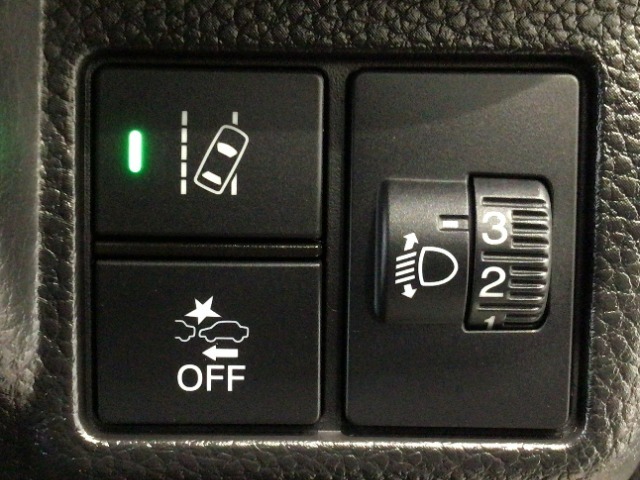 ホンダが推し進める総合先進安全装備のセンシング搭載！　衝突や斜線はみだしなどの危険が予測される時、センサーが警告。ヒューマンエラーを高度先進技術が補完してくれます。