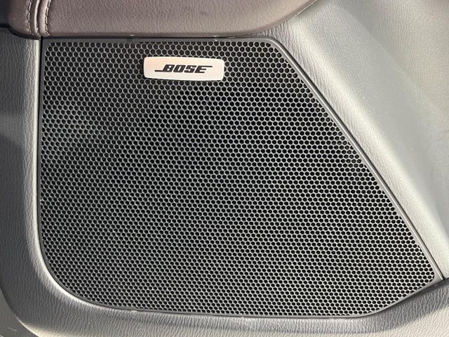 【BOSEサウンドシステム付き純正ナビ】充実のナビ機能はもちろん、高度なチューニング能力が搭載されており、高音質な音楽をお楽しみいただけます♪