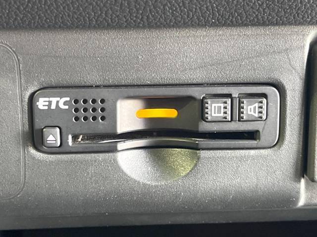 【ETC】高速道路の料金所をストレスなく通過！話題のスポットやサービスエリアに多い「スマートIC」利用時は必須のアイテムです。当店でセットアップを実施、ご納車当日からすぐにご利用いただけます！