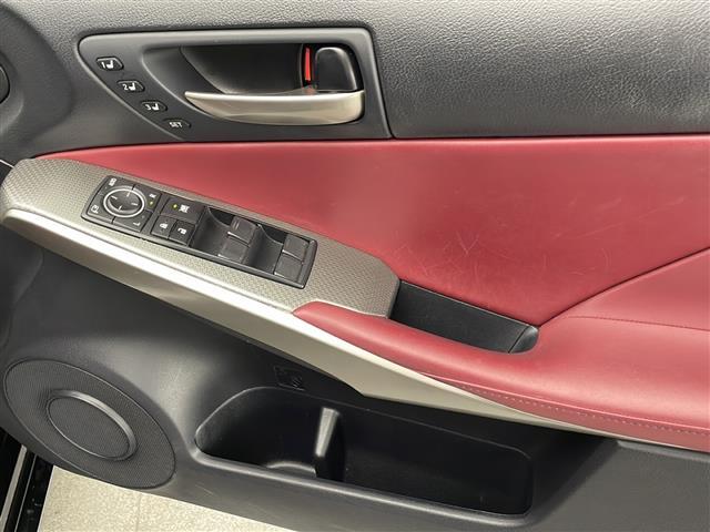 気になる車はお電話やメールで当店にお問い合わせください。なお、お電話での在庫の取り置きはできません。ご来場の際は、商談が重なる事が増えていますので事前に在庫有無をご確認くださいませ。