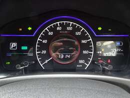 ◆e-POWER専用ファインビジョンメーター◆メーター内車両情報ディスプレイに、ドライバーが必要とする、様々な情報を表示します！