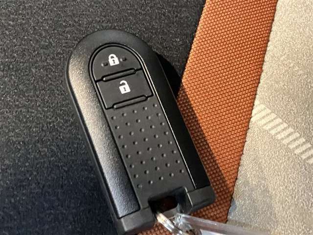 スマートキーも付いてますよ。鍵を忘れないように気を付けましょう。