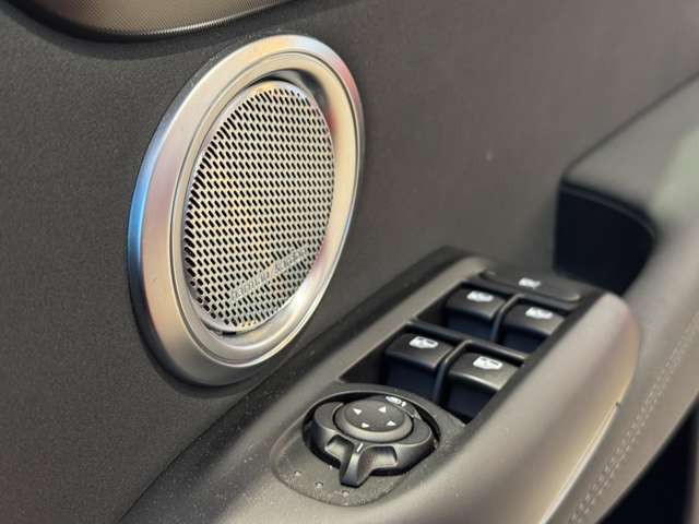 harman kardonサウンドシステムで良質な音楽とともにドライブができます♪