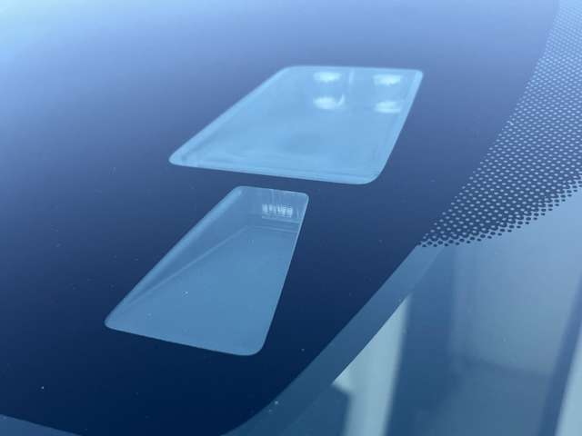低速域での追突軽減ブレーキ等を採用♪スマートブレーキサポート装備♪衝突を回避できないと判断したときには、ブレーキ制御を行うことで衝突時の被害を軽減します♪