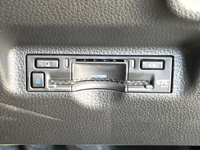 【ETC】高速道路の料金所をストレスなく通過！話題のスポットやサービスエリアに多い「スマートIC」利用時は必須のアイテムです。当店でセットアップを実施、ご納車当日からすぐにご利用いただけます！