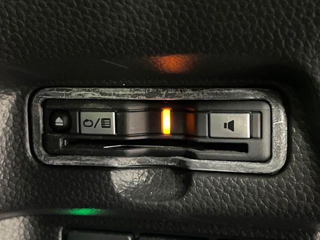 【ETC】高速道路の料金所をストレスなく通過！話題のスポットやサービスエリアに多い「スマートIC」利用時は必須のアイテムです。当店でセットアップを実施、ご納車当日からすぐにご利用いただけます！