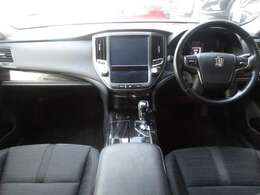 ご納車後も安心なプレミアム保証をご提案いたします。ナビや電装品、エアコンなども含めた600項目の充実した保証内容と安心のロードサービス付帯でサポートいたします。詳細はお尋ねください。